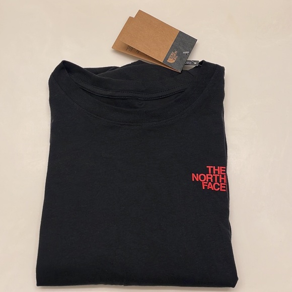 The North Face Women’s Long Sleeve Shirt - Picture 3 of 9